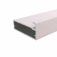 profil_ramochnyy_shirokiy_45kh18_9mm_belyy_glyanets_l_6000mm